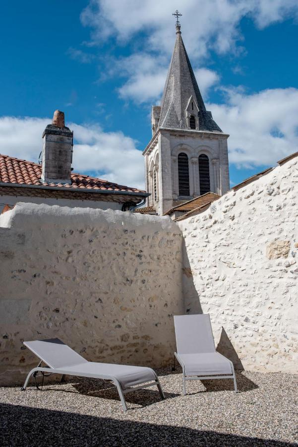 Au Coeur Du Village Bassillac Perigueux Bagian luar foto